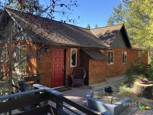 1st image of 25625 Oakwood St