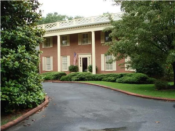 1501 Lyndhurst Dr, Chattanooga, TN 37405