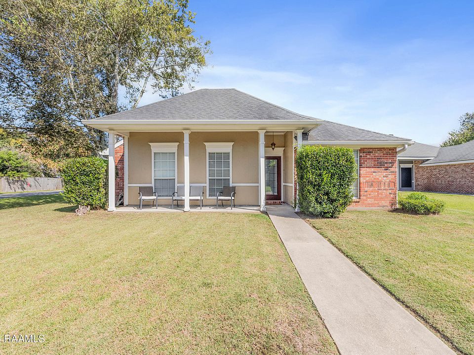 1st image of 104 Riesling Cir