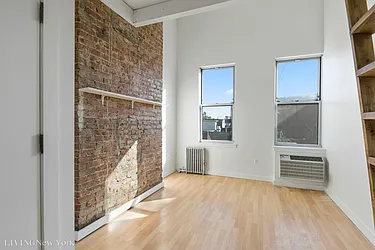 Rented by Living New York