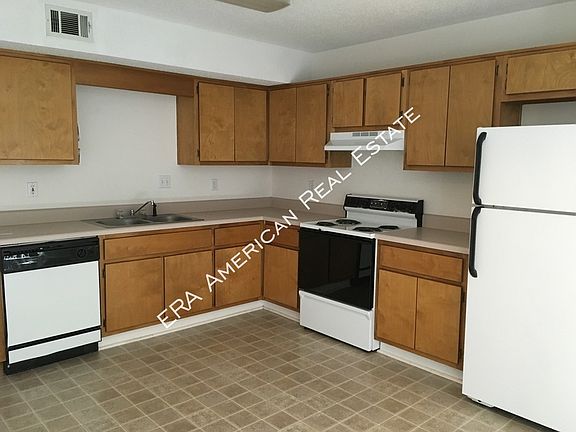 4th image of 615 Bob Sikes Blvd Unit 9