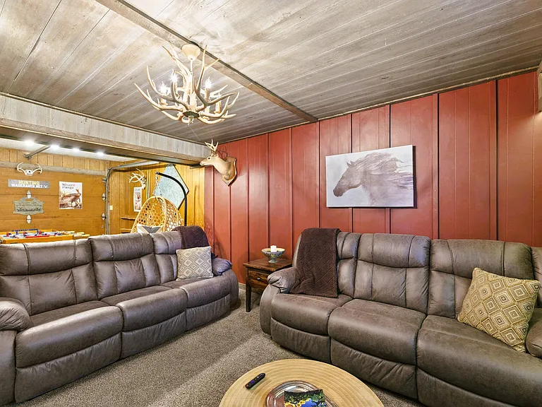 1024 S Ash St — Photo 26