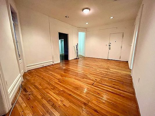 2nd image of 100 Hamilton Pl APT 4F