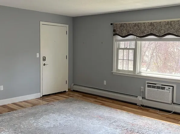 137 Vernon Ave #F3, Vernon, CT 06066
