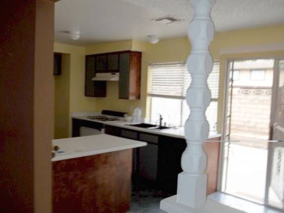 4th image of 6117 Meadowgrass Ln