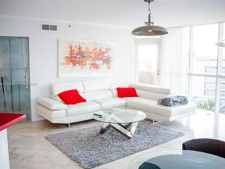 6301 Collins Ave #807 — Photo 39