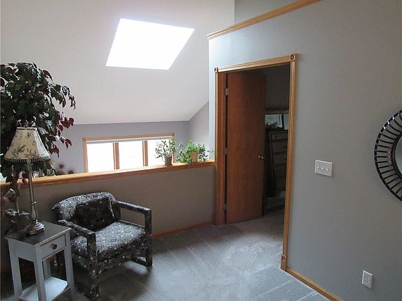 5th image of 1013 NW Waterfront Dr