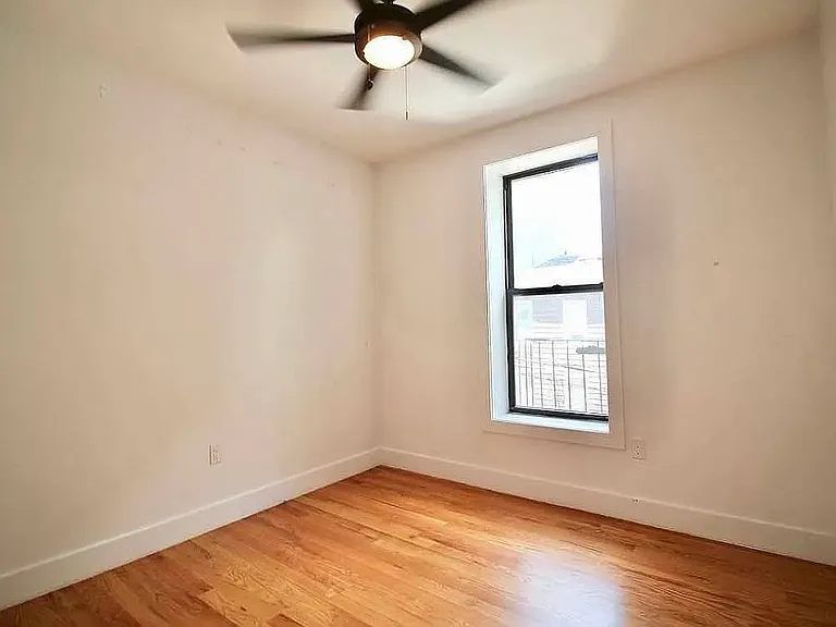 279 Kosciuszko St #403 — Photo 6