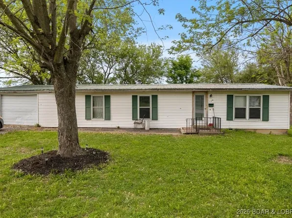 407 E Haynes St, Eldon, MO 65026