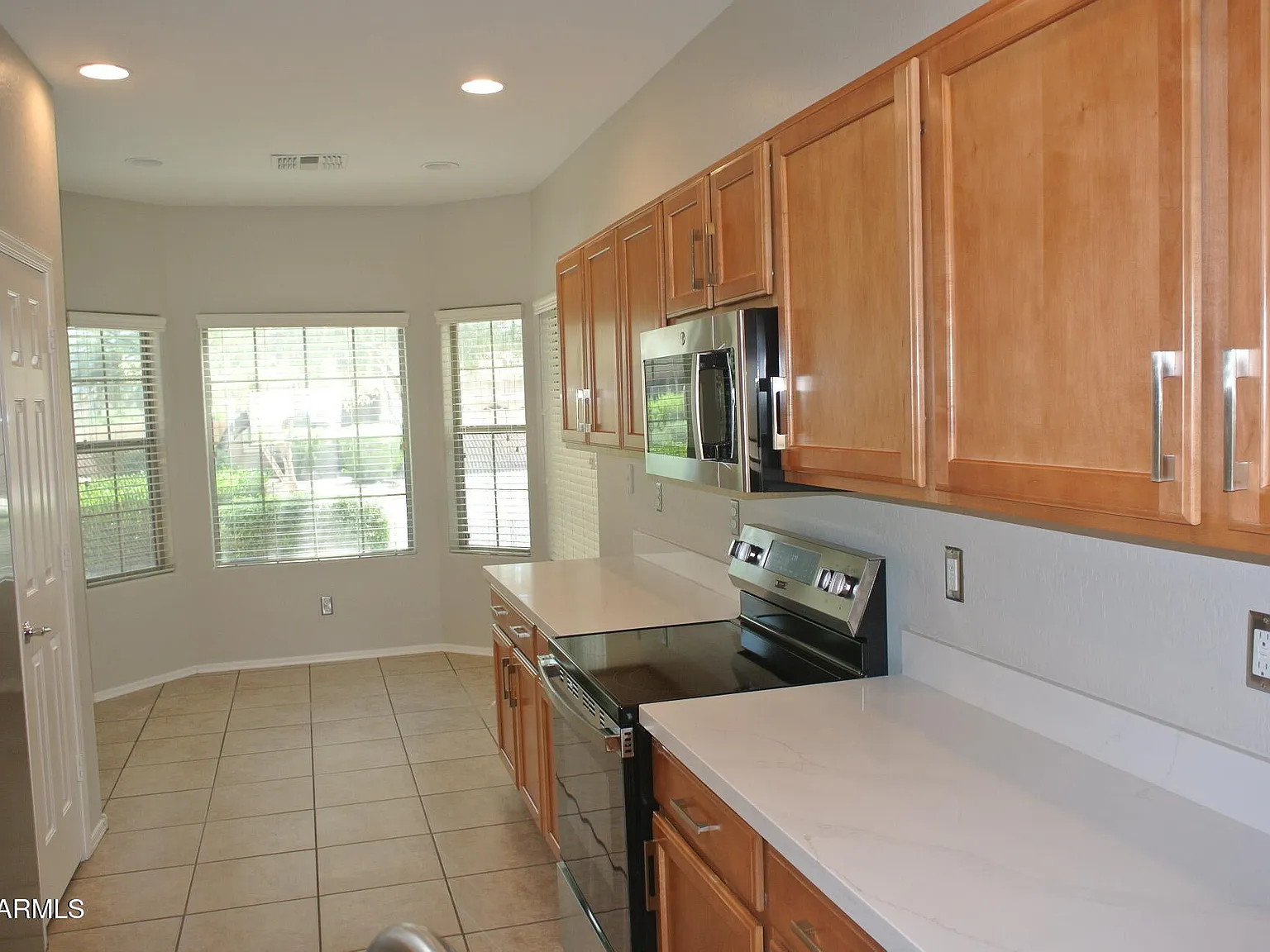 3 bed, 1514 sqft, $2,400 — Photo 3