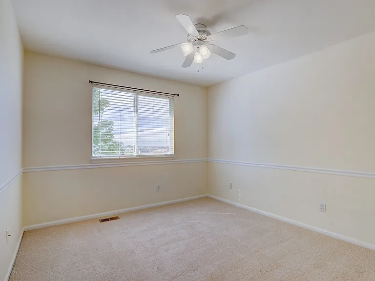 11862 Horseshoe Ln — Photo 22