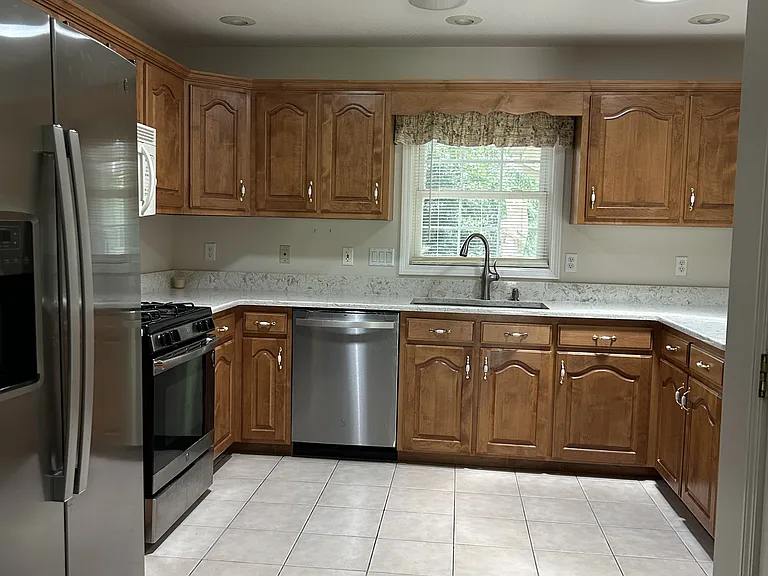 193 Berkshire Loop — Photo 9