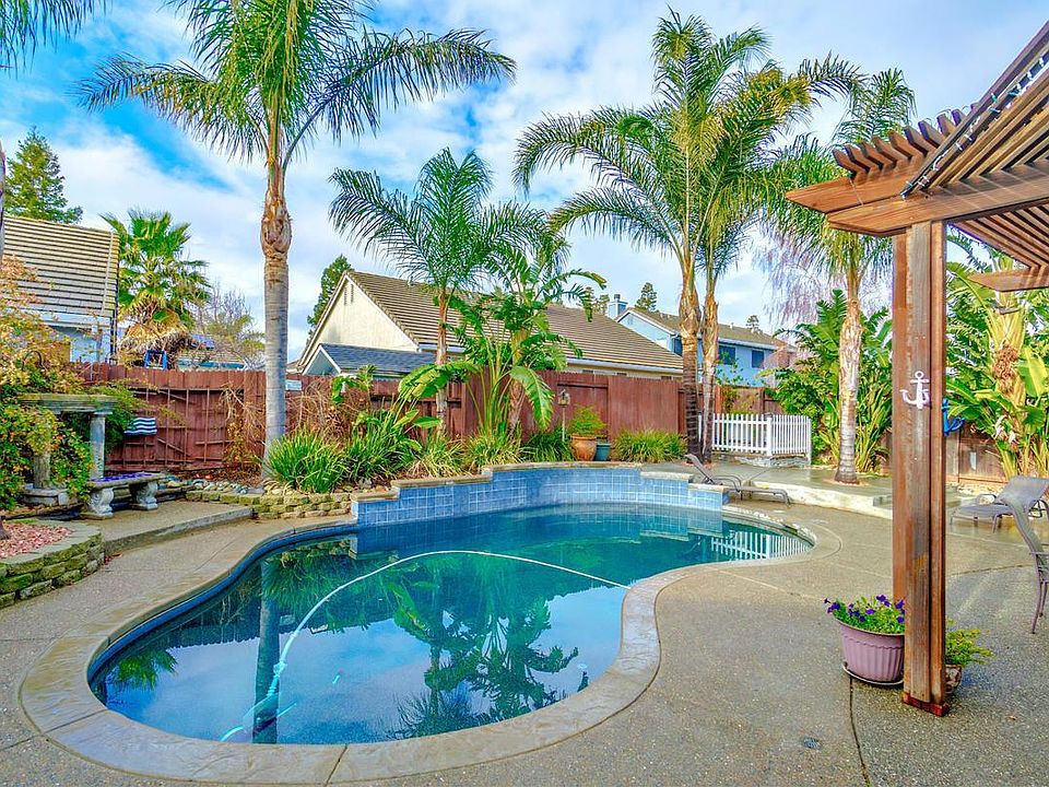 1st image of 1004 Duncan Cir