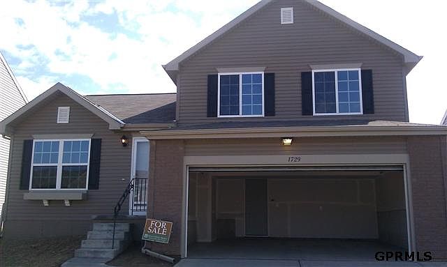 1st image of 1729 N North 206th St