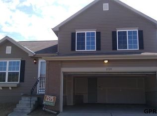 1729 N North 206th St, Elkhorn, NE 68022