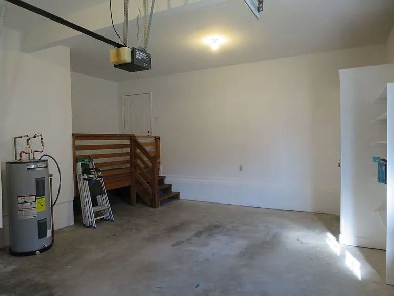 709-B Fort Hayes Ct — Photo 32