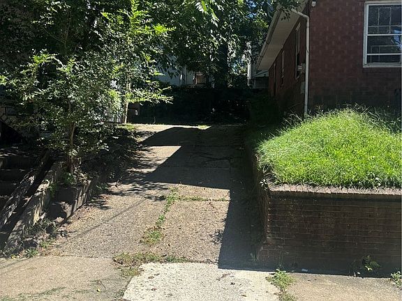 3rd image of 241 Sobul Ave