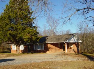 219 Oak Valley Dr, Moravian Falls, NC 28654