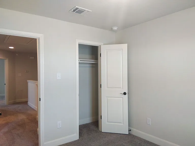 6315 Melanzane Ave #1 — Photo 28