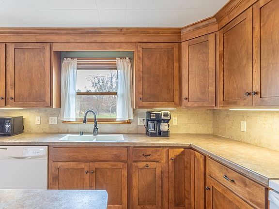 4th image of 311 E McKinley Street