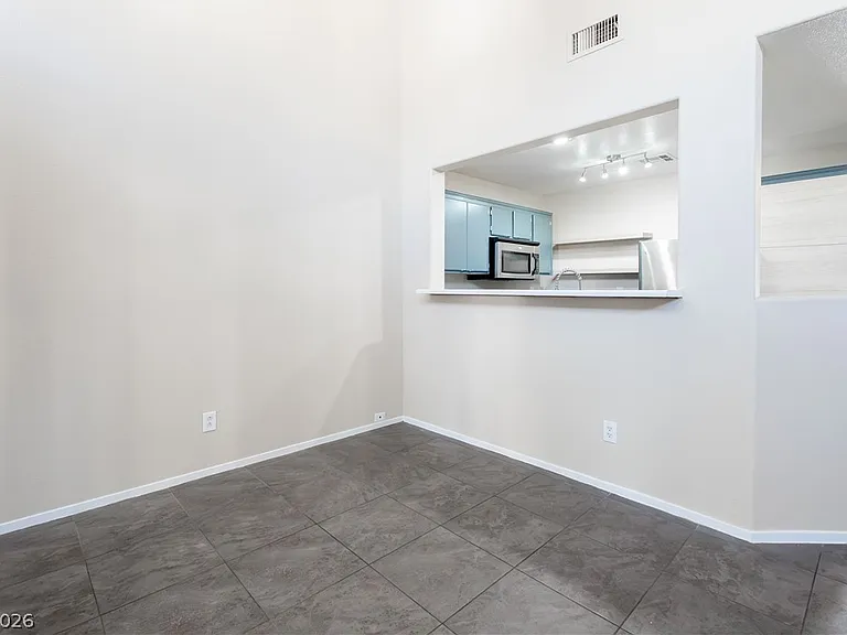 9668 Belle Regal St — Photo 19
