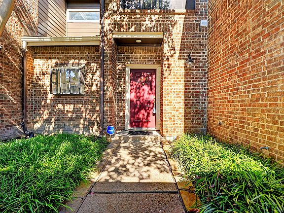 2nd image of 5859 Frankford Rd APT 1209