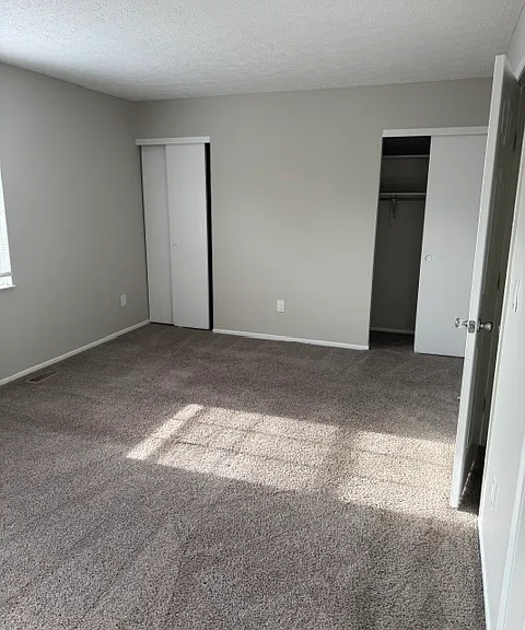 3933 Bronson Ct — Photo 5