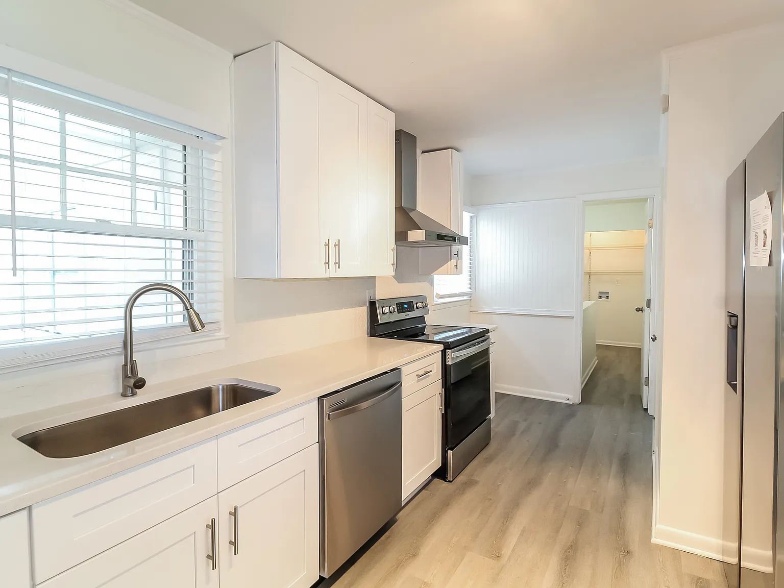4 bed, 1858 sqft, $2,315 — Photo 2
