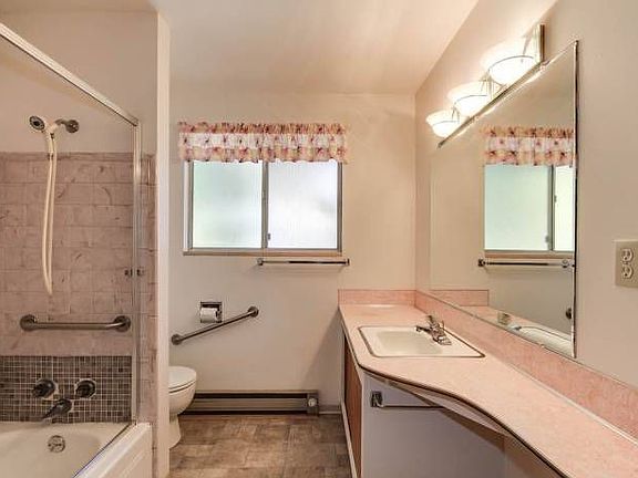 Upstairs Bathroom