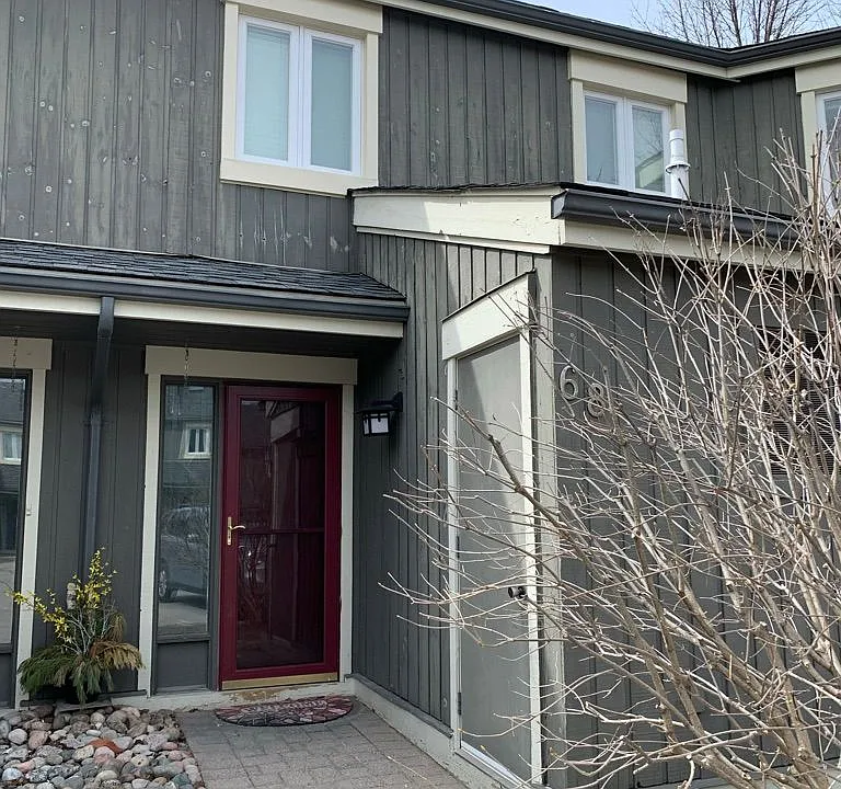 149 Fairway Cres #68