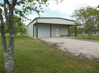 690 County Road 231 Prairie Ln, Wadsworth, TX 77483