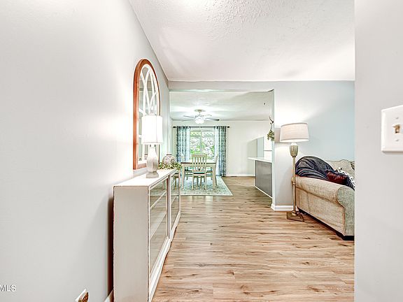 4th image of 3000 Forest Heights Cir