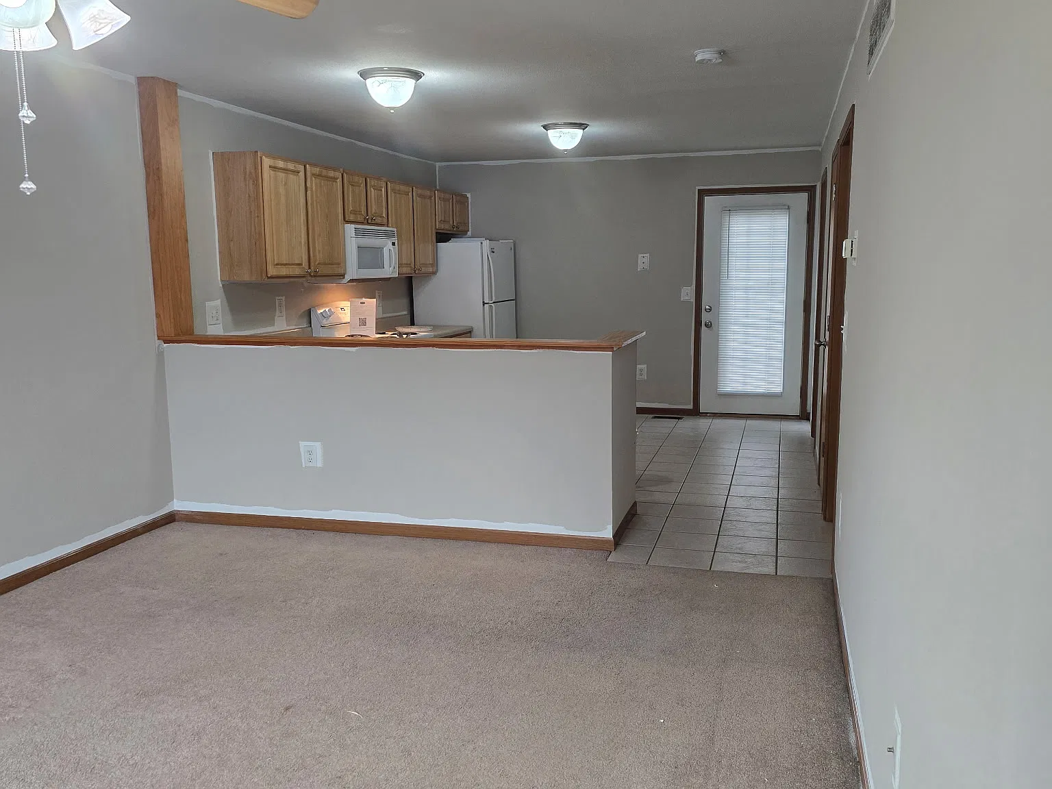 2 bed, 2.5 bath, 1100 sqft, $1,495 — Photo 3