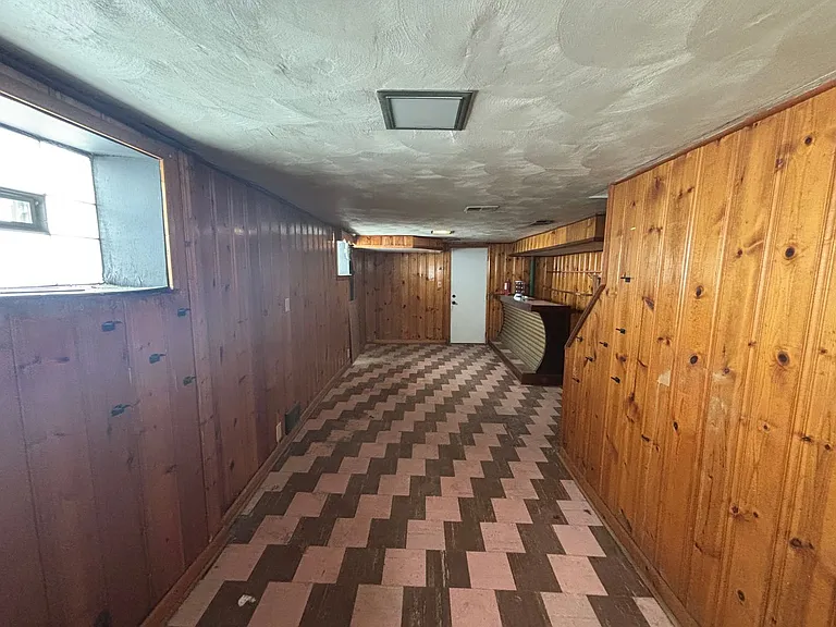 960 Agnew Rd — Photo 12