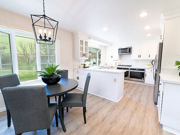 4th image of 486 Bolero Dr