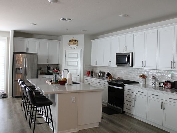 2nd image of 32849 Fleets Rd