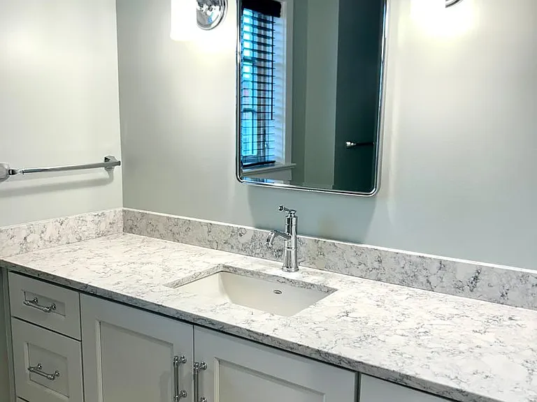 446 W 6th St — Photo 11