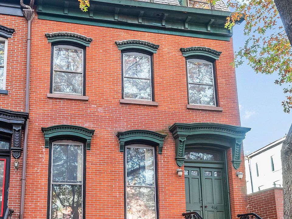 1st image of 468 Waverly Ave