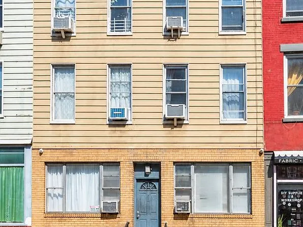 163 Greenpoint Ave, Brooklyn, NY 11222