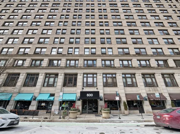 600 S Dearborn St APT 601, Chicago, IL 60605