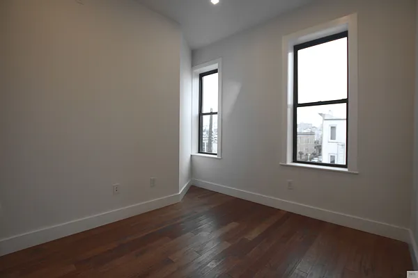 Rented by Onyx | media 2