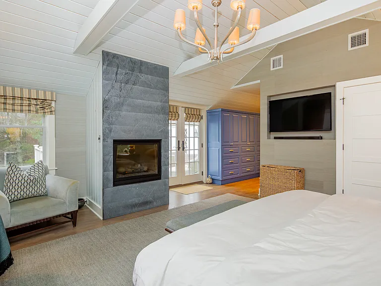 96 Cove Hollow Rd — Photo 15