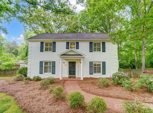 900 Braeburn Rd, Charlotte, NC 28211