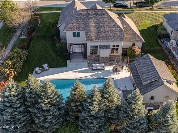 3rd image of 1800 Timber Ridge Dr