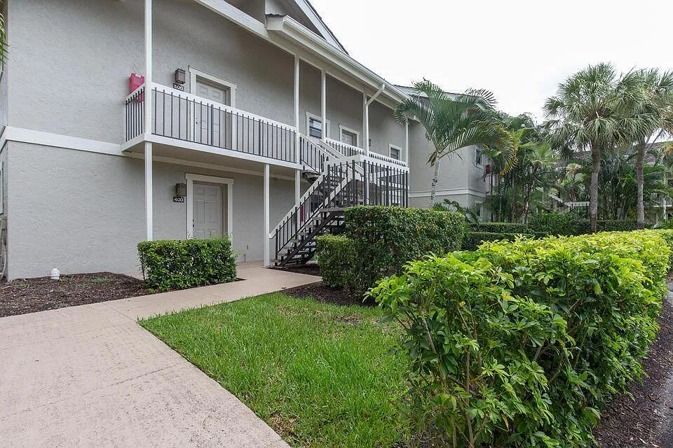 11863 Wimbledon Cir #501