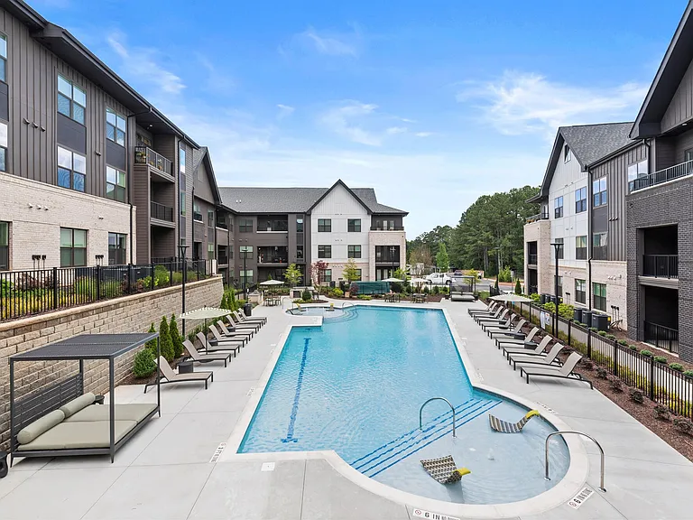 EVOQ EAST COBB — Photo 23