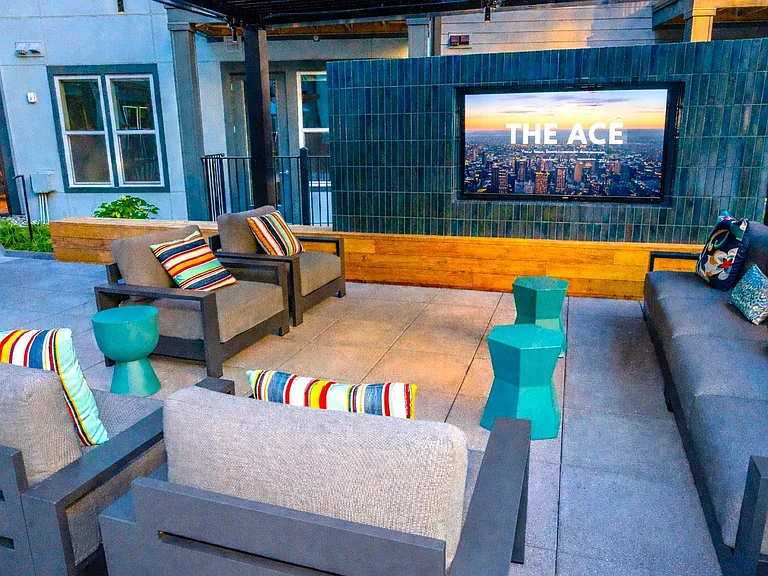 The Ace — Photo 11
