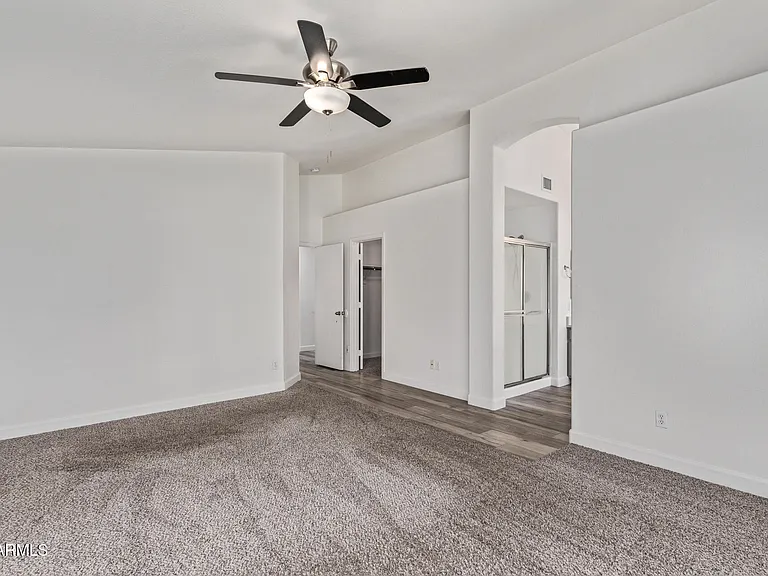 1077 W Laurel Ave — Photo 14