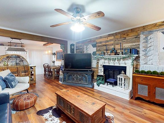 4th image of 126 Crawford Dr