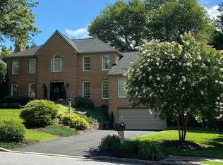 1617 Carlin Ln, Mc Lean, VA 22101